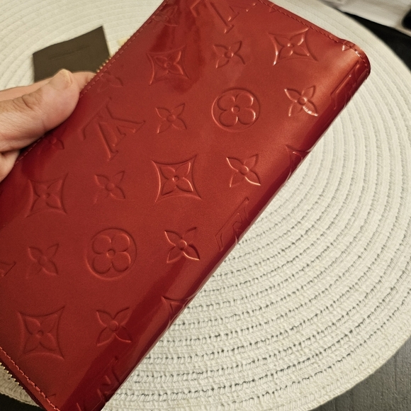 Louis Vuitton Zippy Wallet Monogram Vernis – Pomme d’Amour (Red) | BRAND NEW - Picture 7 of 14